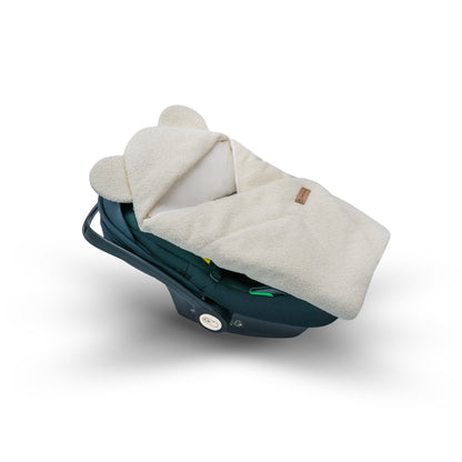 Einschlagdecke Teddystoff Boucle Teddyohren  – ideal für jede Autoschale