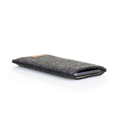 Cell phone case for iPhone SE 2020 | made of felt and organic cotton | anthracite - stripes | Model "LET"