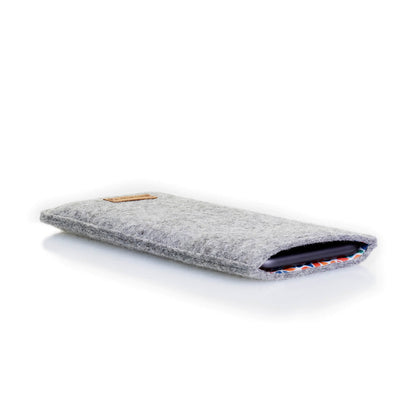 Cell phone case for Samsung Galaxy M53 | made of felt and organic cotton | light grey - stripes | model "LET"