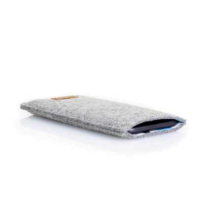 Handytasche für iPhone SE 2020 | aus Filz und Bio-Baumwolle | hellgrau - shapes | Modell "LET"
