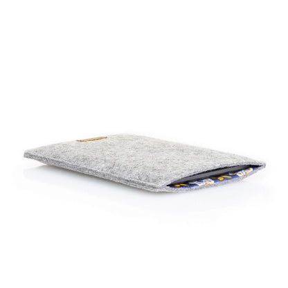 Kindle Scribe cover | made of felt and organic cotton | light grey - bloom | "LET" model