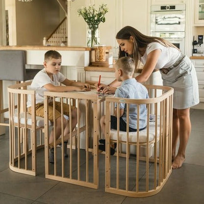Babybett 7-in-1 – Ein Bett für viele Jahre - mitwachsend | Quadratische Form