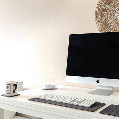 Felt and cork desk pad | 20 x 50 cm | anthracite