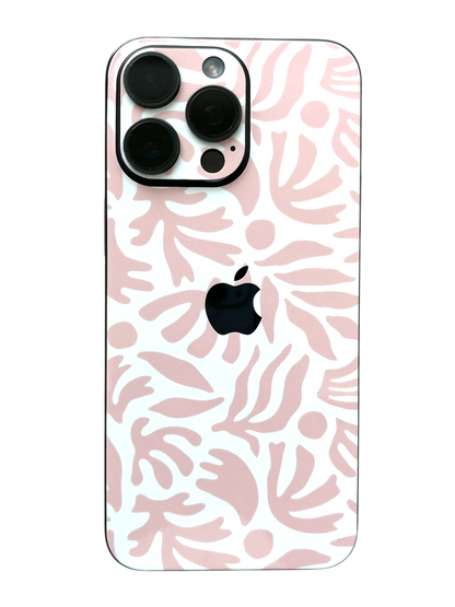 iPhone 15 Plus Skin Koralle Pink