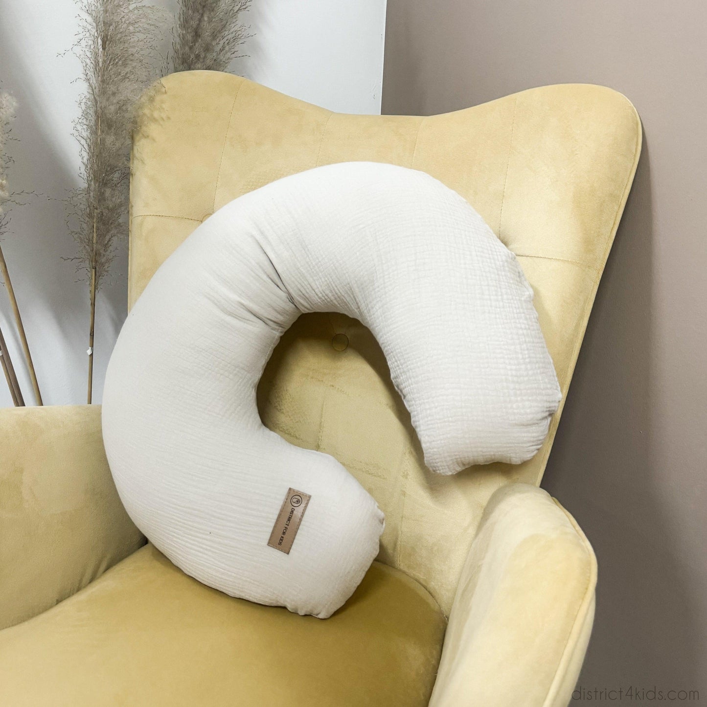 Nursing pillow U-shaped muslin with removable cover – ergonomic moon nursing pillow