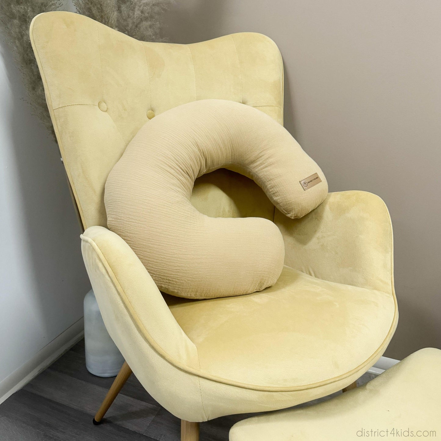 Nursing pillow U-shaped muslin with removable cover – ergonomic moon nursing pillow