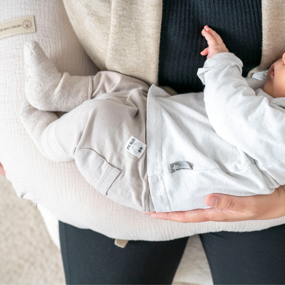 Nursing pillow U-shaped muslin with removable cover – ergonomic moon nursing pillow