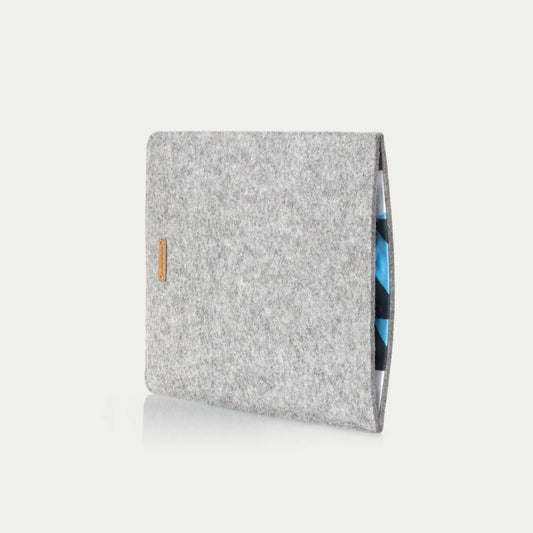 Hülle für Surface Pro 9 | aus Filz und Bio-Baumwolle | hellgrau - shapes | Modell "LET"