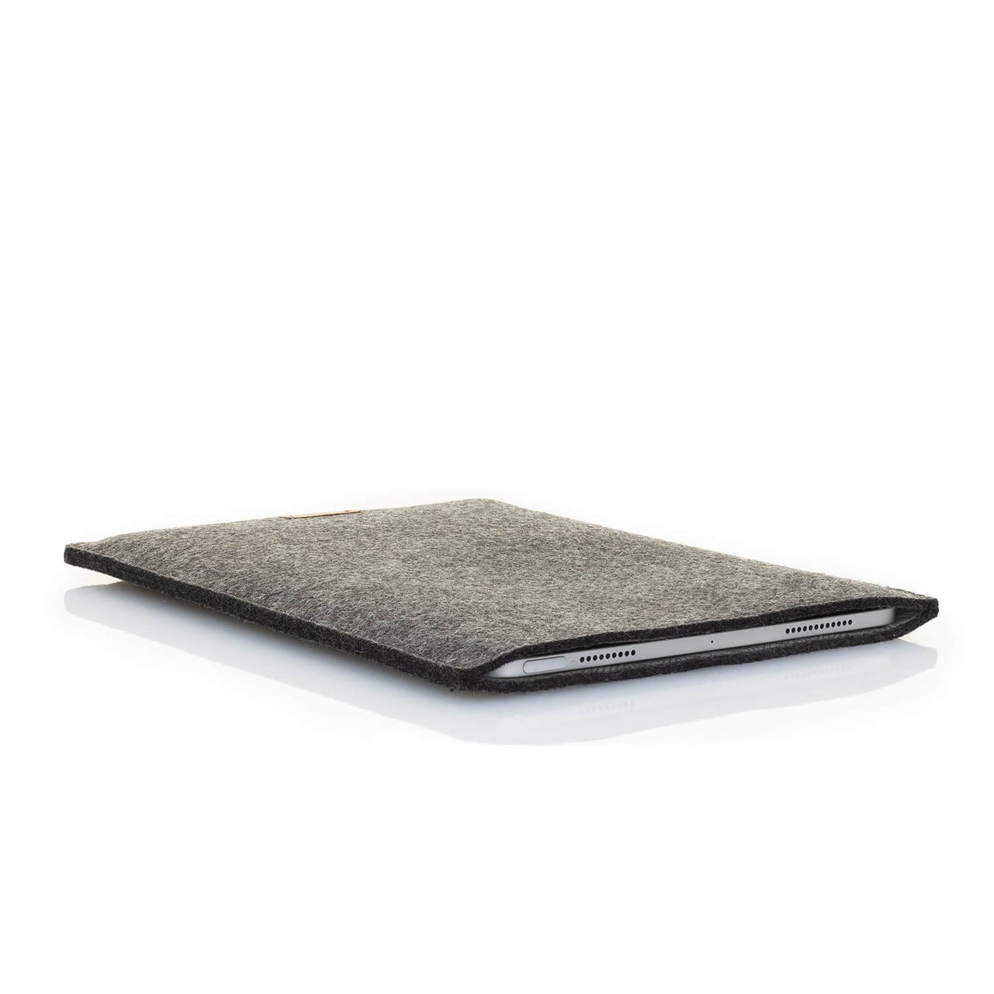 Hülle für iPad Mini - 6. Gen | aus Filz und Bio-Baumwolle | anthrazit - tracks | Modell "LET"