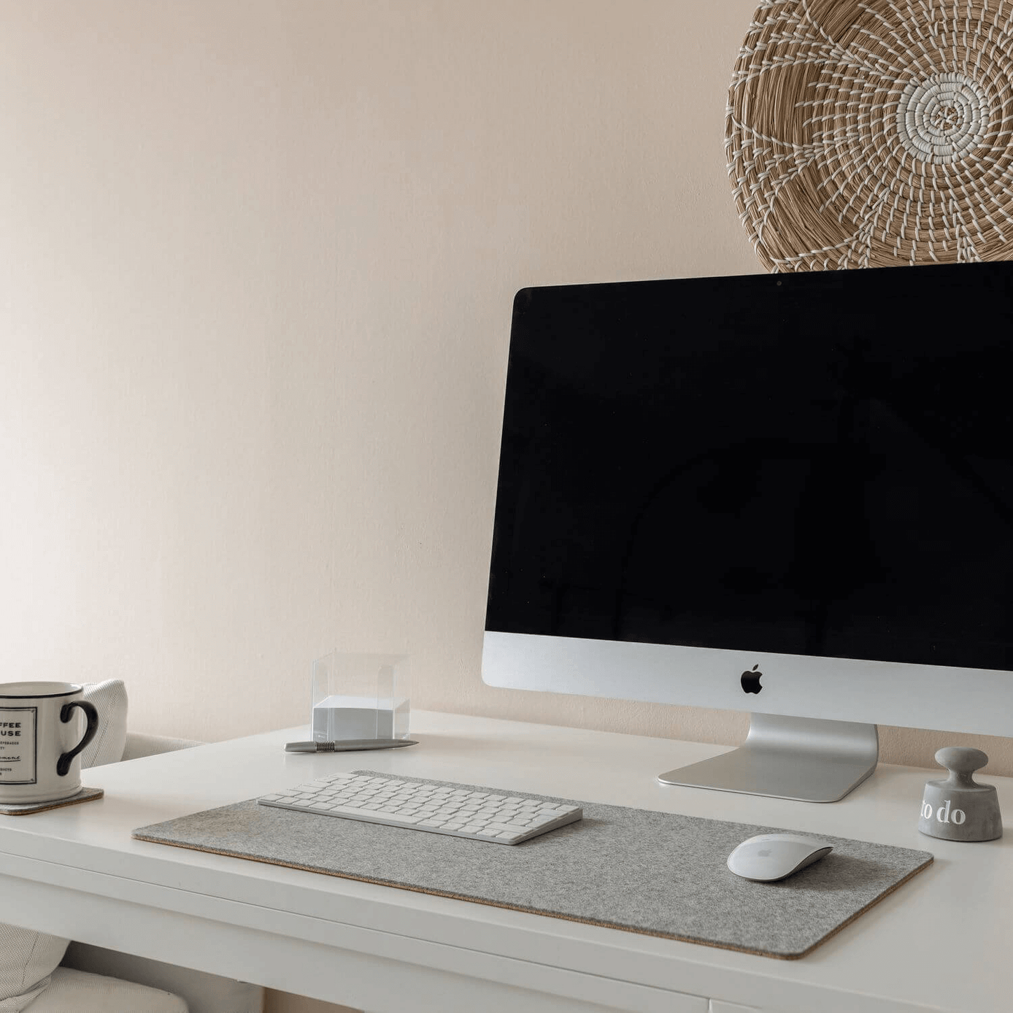 Felt and cork desk pad | 30 x 60 cm | light grey