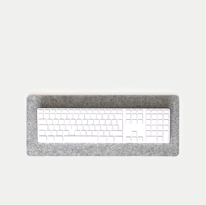 Felt and cork desk pad | 20 x 50 cm | light grey
