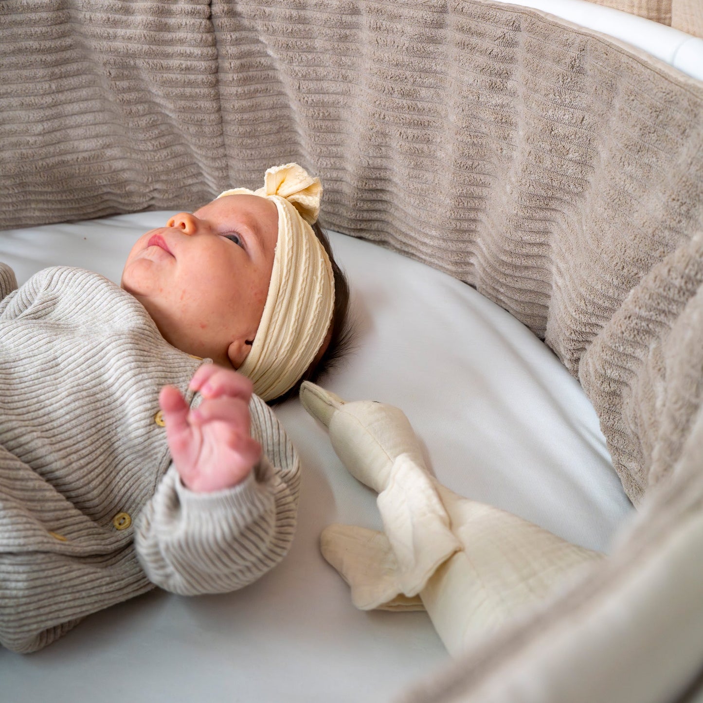 Bettumrandung Cord – Moderne & kuschelige Umrandung für Babybett & Beistellbett