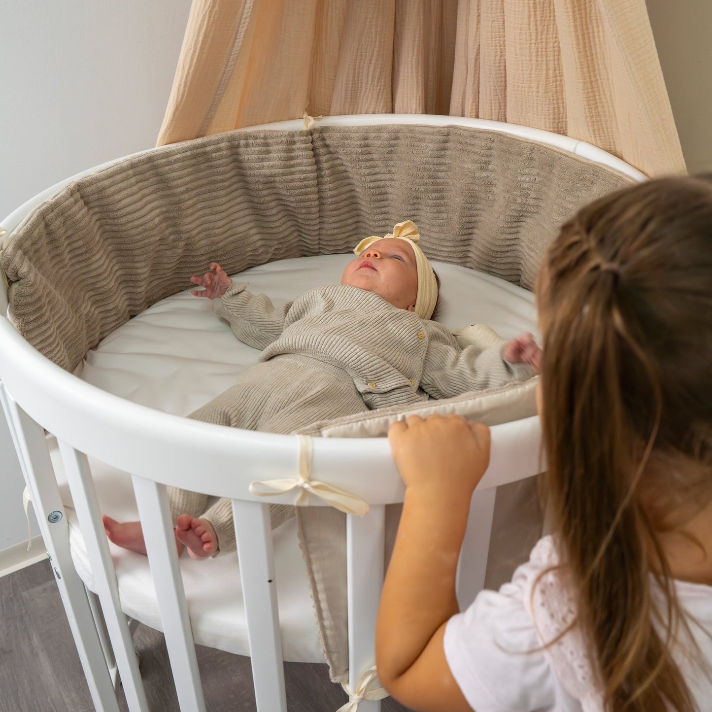 Bettumrandung Cord – Moderne & kuschelige Umrandung für Babybett & Beistellbett