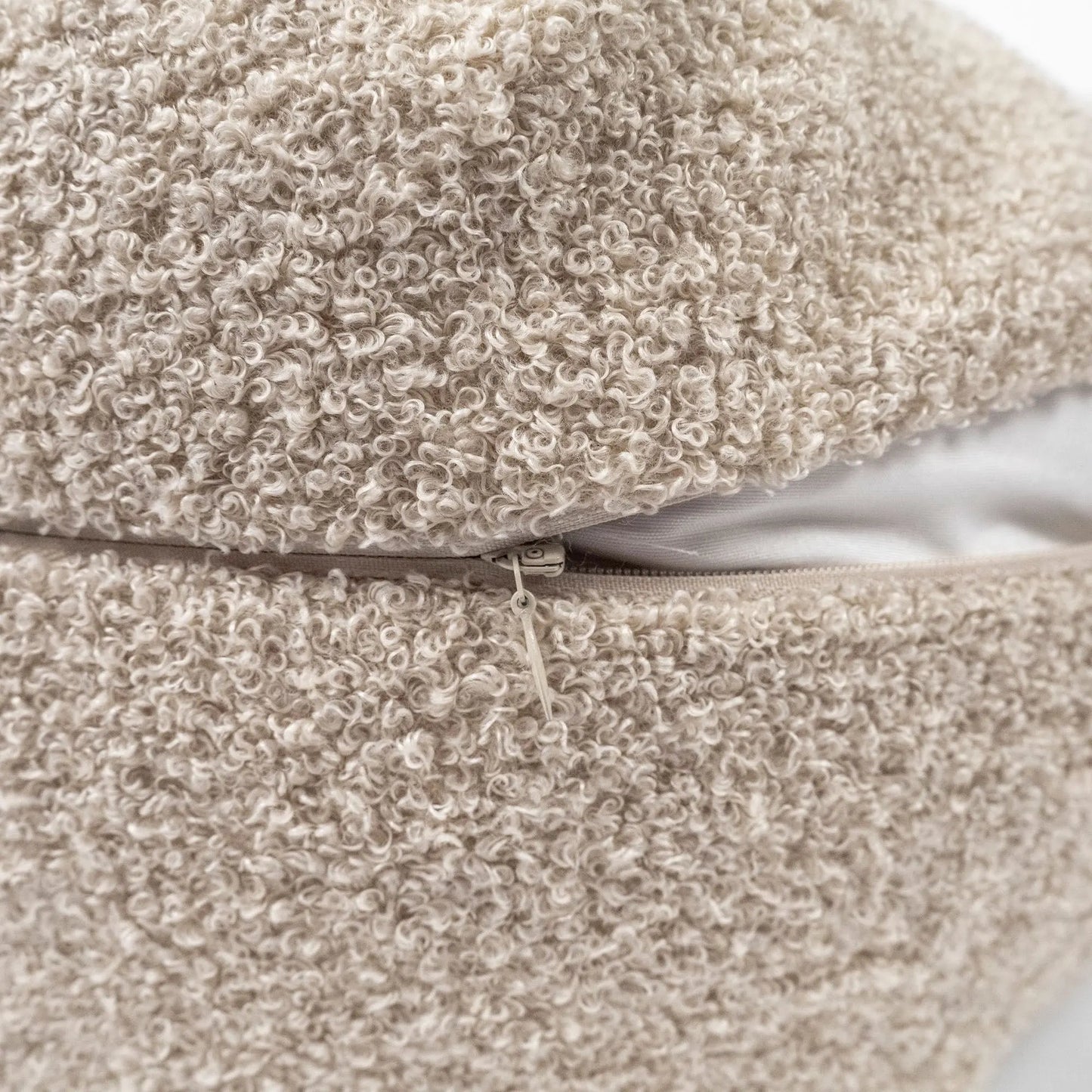 Stillkissen XXL Bouclé – ergonomisch & kuschelig