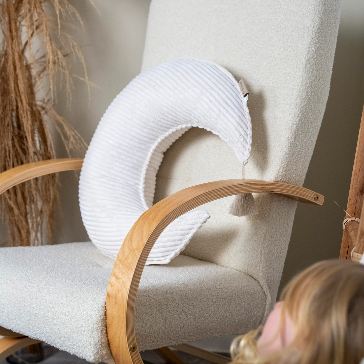 Stillkissen Halbmond Cord – Komfort & Stil