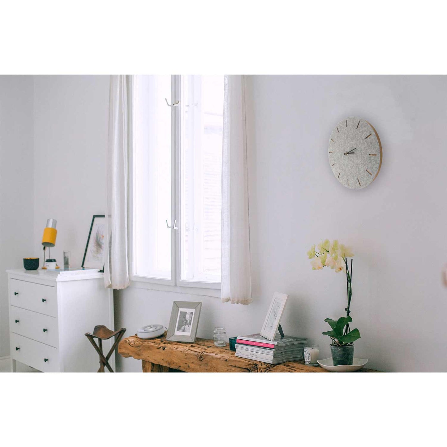 Felt and cork wall clock, 30 cm | light grey - black | Design: Copenhagen