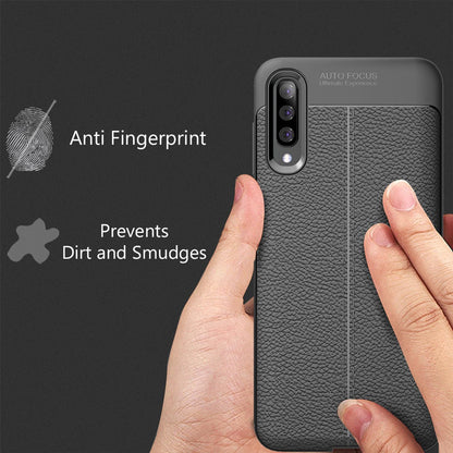 NALIA Leder-Look Hülle kompatibel mit Samsung Galaxy A70, Ultra-Slim Gummi Handyhülle TPU Silikon Case Cover, Dünne Phone Schutzhülle, Stoßfeste Etui Handy-Tasche Backcover Smartphone Bumper - Schwarz