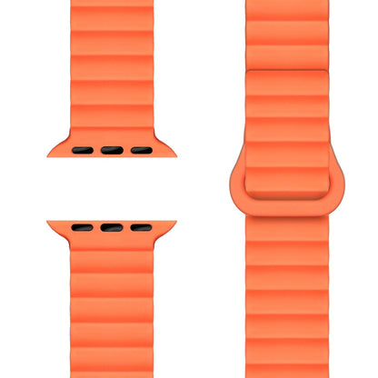 NALIA Core Magnet Armband kompatibel mit Apple Watch Series Ultra/SE/10/9/8/7/6/5/4/3/2/1 – 42/44/45/46/49mm, Atmungsaktives Silikon Loop, Sportarmband mit Rillendesign