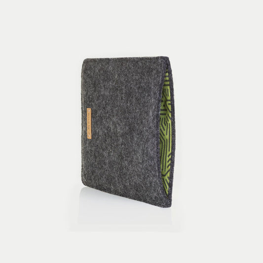Hülle für Kindle Paperwhite Kids 12. Gen  | aus Filz und Bio-Baumwolle | anthrazit - stripes | Modell "LET"