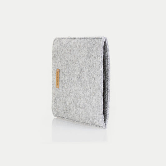 Hülle für PocketBook InkPad X | aus Filz und Bio-Baumwolle | hellgrau - tracks | Modell "LET"