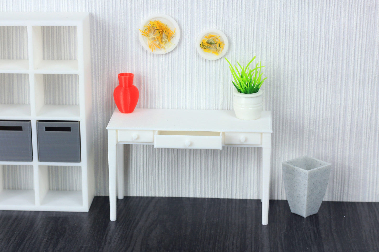 Makeup / Writing Desk - Dollhouse Miniature 1:12 Miniature Dollhouse Furniture
