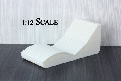 Lounge Chair - Dollhouse Miniature 1:12 Miniature Dollhouse Furniture