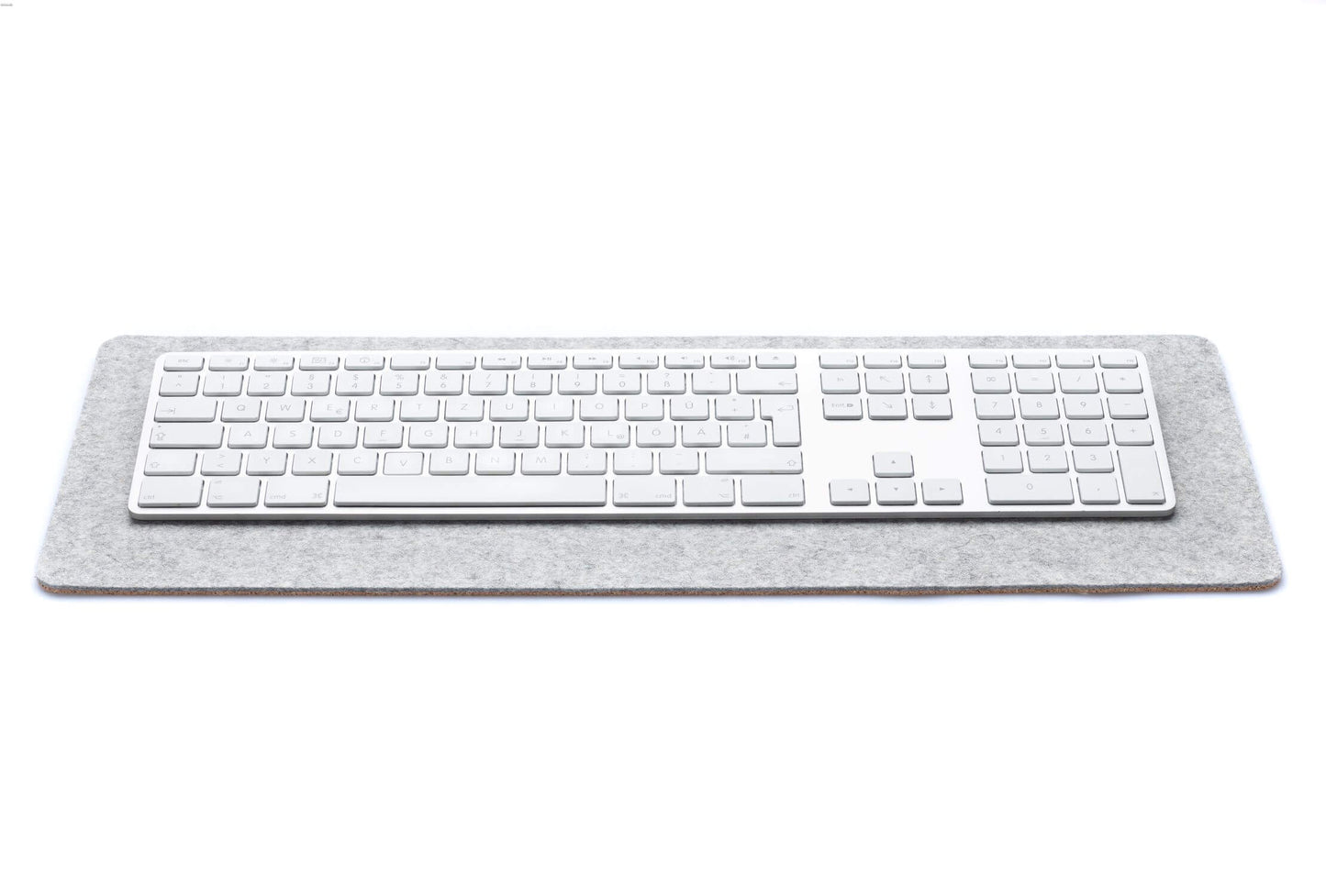 Felt and cork desk pad | 20 x 50 cm | light grey