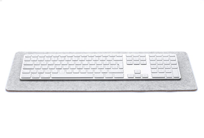 Felt and cork desk pad | 20 x 50 cm | light grey